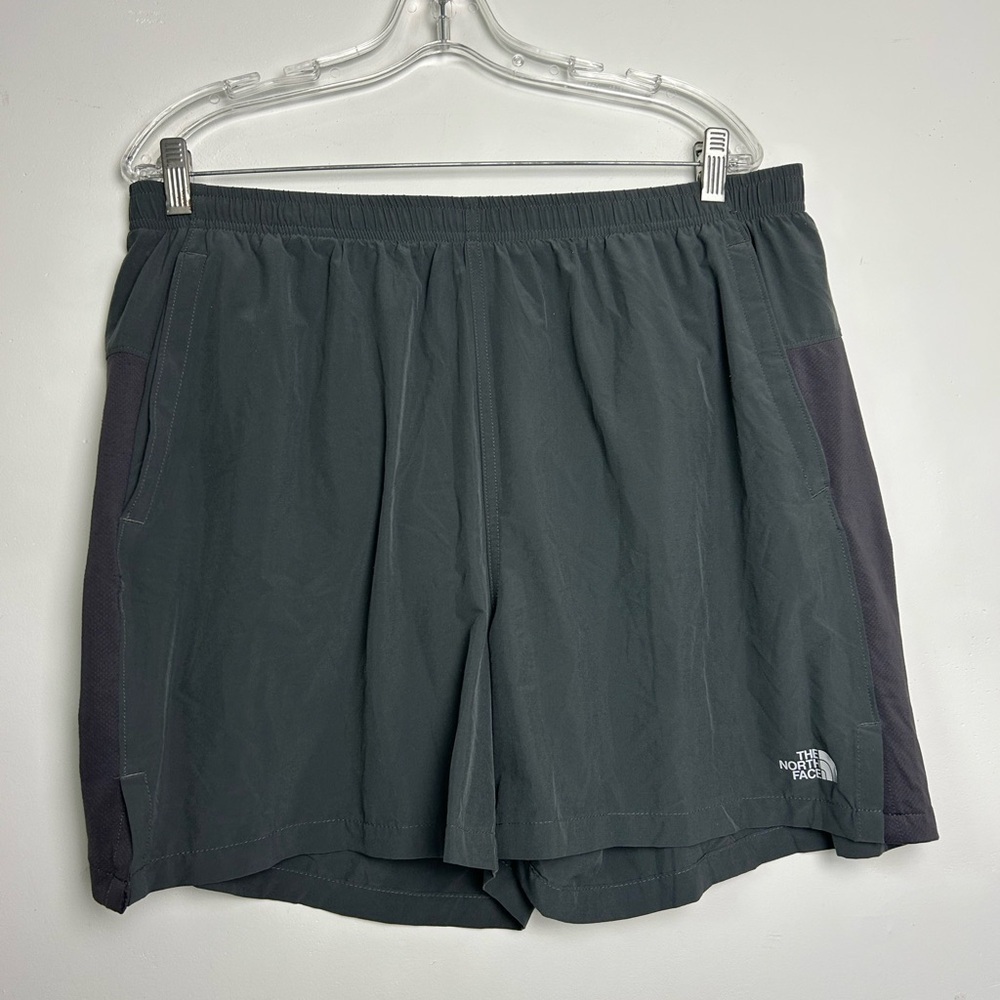 The North Face Flight Series Men's‎ Gray Shorts Hiking Camping Outdoor Stretch